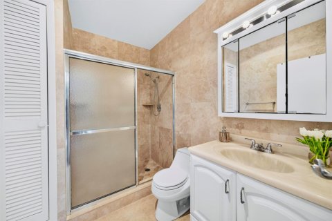 Condo in Fort Lauderdale, Florida, 2 bedrooms № 2430213 - photo 27
