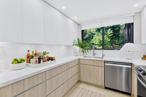 Condo in Fort Lauderdale, Florida, 2 bedrooms № 2430213 - photo 4