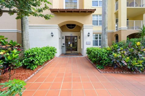 Condo in Aventura, Florida, 2 bedrooms  № 1996361 - photo 13