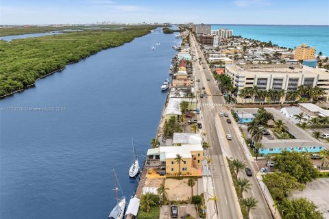 Land in Hollywood, Florida № 1726189 - photo 8