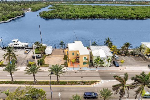 Land in Hollywood, Florida № 1726189 - photo 3