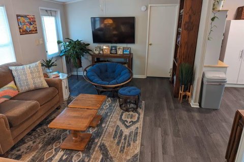 Commercial property in Fort Myers, Florida 3 bedrooms, 89.19 sq.m. № 2114392 - photo 9