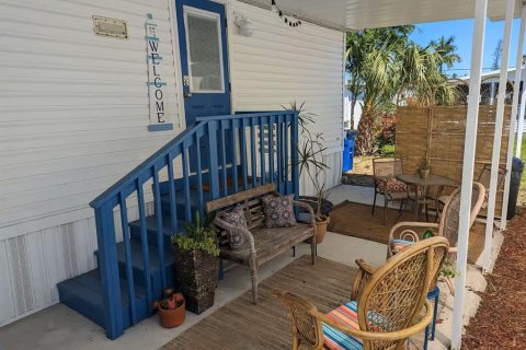 Commercial property in Fort Myers, Florida 3 bedrooms, 89.19 sq.m. № 2114392 - photo 3