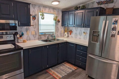 Commercial property in Fort Myers, Florida 3 bedrooms, 89.19 sq.m. № 2114392 - photo 4