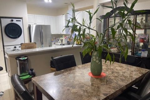 Touwnhouse à vendre à Coral Springs, Floride: 3 chambres, 167.6 m2 № 1991920 - photo 4