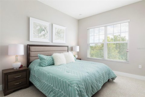 Townhouse in Kissimmee, Florida 4 bedrooms, 167.6 sq.m. № 1001451 - photo 12