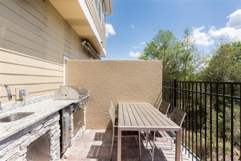 Townhouse in Kissimmee, Florida 4 bedrooms, 167.6 sq.m. № 1001451 - photo 16