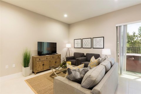 Townhouse in Kissimmee, Florida 4 bedrooms, 167.6 sq.m. № 1001451 - photo 5