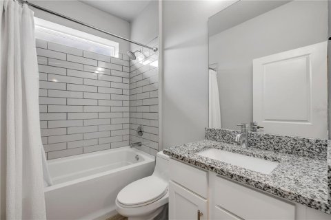Villa ou maison à vendre à New Smyrna Beach, Floride: 3 chambres, 224.73 m2 № 1613161 - photo 19