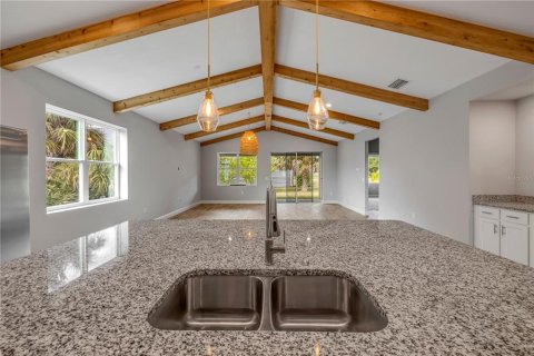 Villa ou maison à vendre à New Smyrna Beach, Floride: 3 chambres, 224.73 m2 № 1613161 - photo 11