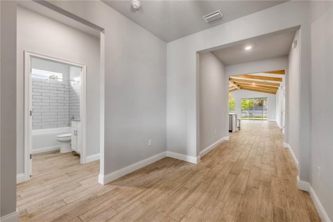 Villa ou maison à vendre à New Smyrna Beach, Floride: 3 chambres, 224.73 m2 № 1613161 - photo 3