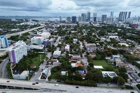 Immobilier commercial à vendre à Miami, Floride № 2015909 - photo 14