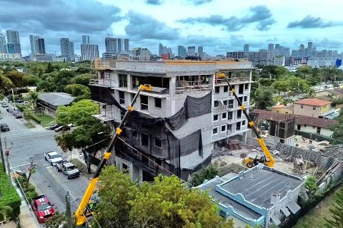 Immobilier commercial à vendre à Miami, Floride № 2015909 - photo 8