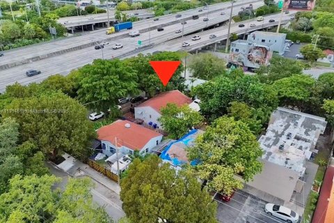 Immobilier commercial à vendre à Miami, Floride № 2015909 - photo 11