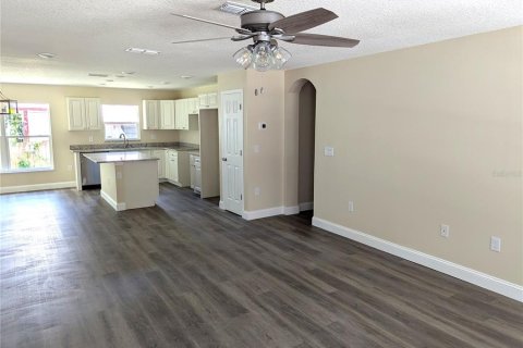 House in Mulberry, Florida 3 bedrooms, 130.16 sq.m. № 1828068 - photo 3