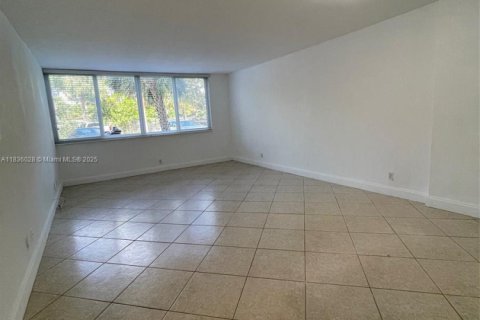 Condominio en venta en Miami, Florida, 1 dormitorio, 64.94 m2 № 1832288 - foto 5