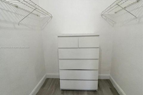 Condominio en venta en Miami, Florida, 1 dormitorio, 64.94 m2 № 1832288 - foto 8