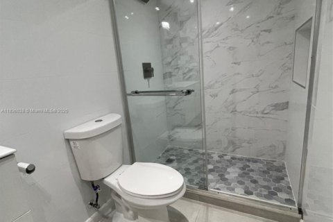 Condominio en venta en Miami, Florida, 1 dormitorio, 64.94 m2 № 1832288 - foto 10