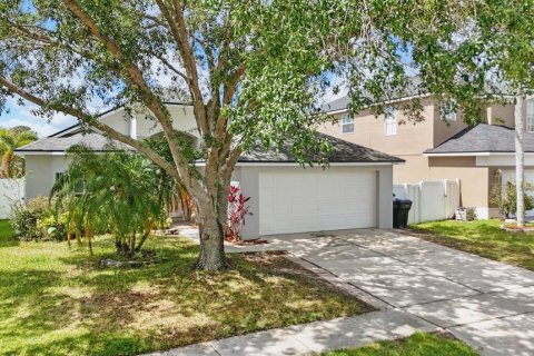 House in Orlando, Florida 3 bedrooms, 129.97 sq.m. № 1719446 - photo 1