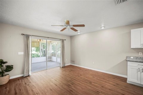 House in Hudson, Florida 3 bedrooms, 148.18 sq.m. № 2167546 - photo 21