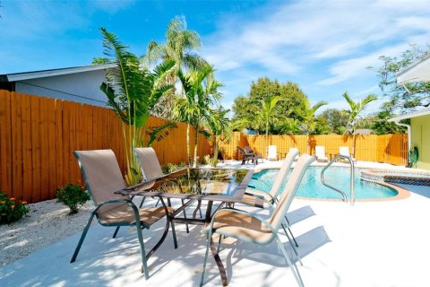 House in Bradenton, Florida 3 bedrooms, 110.37 sq.m. № 1677137 - photo 26