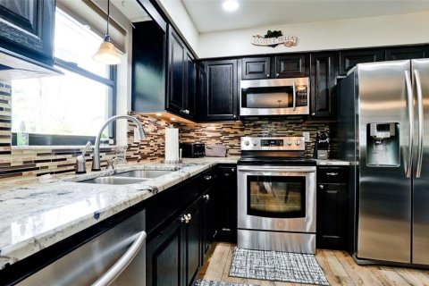 House in Bradenton, Florida 3 bedrooms, 110.37 sq.m. № 1677137 - photo 6