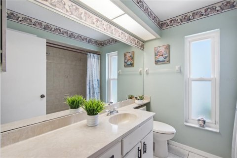 House in Spring Hill, Florida 3 bedrooms, 147.62 sq.m. № 2235439 - photo 24
