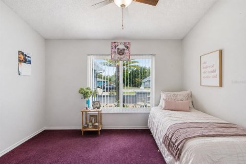 House in Spring Hill, Florida 3 bedrooms, 147.62 sq.m. № 2235439 - photo 25