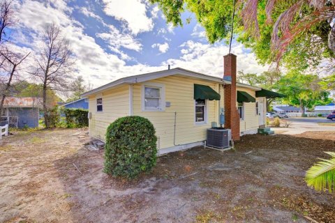 House in Winter Haven, Florida 2 bedrooms, 100.33 sq.m. № 2214552 - photo 25