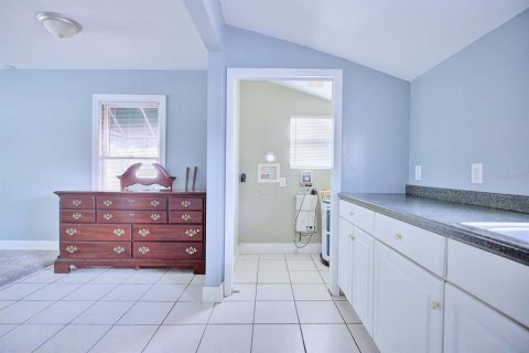 House in Winter Haven, Florida 2 bedrooms, 100.33 sq.m. № 2214552 - photo 13