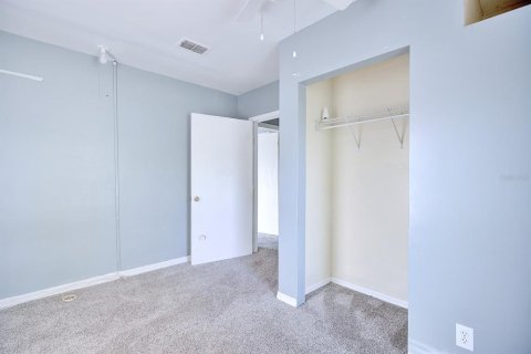 House in Winter Haven, Florida 2 bedrooms, 100.33 sq.m. № 2214552 - photo 23