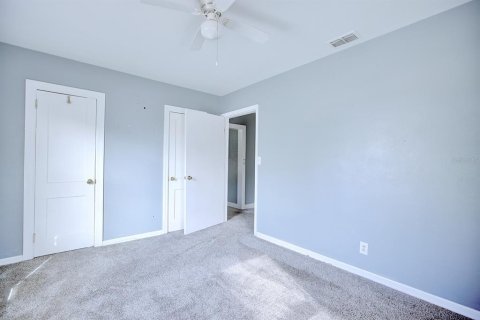House in Winter Haven, Florida 2 bedrooms, 100.33 sq.m. № 2214552 - photo 18