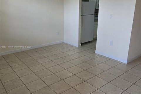 Townhouse in Homestead, Florida 2 bedrooms, 99.31 sq.m. № 1974239 - photo 3