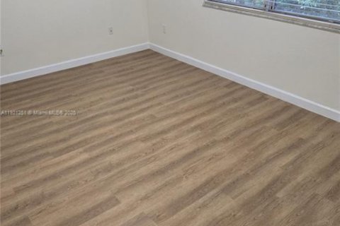 Townhouse in Homestead, Florida 2 bedrooms, 99.31 sq.m. № 1974239 - photo 18