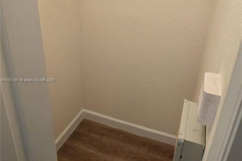 Townhouse in Homestead, Florida 2 bedrooms, 99.31 sq.m. № 1974239 - photo 20