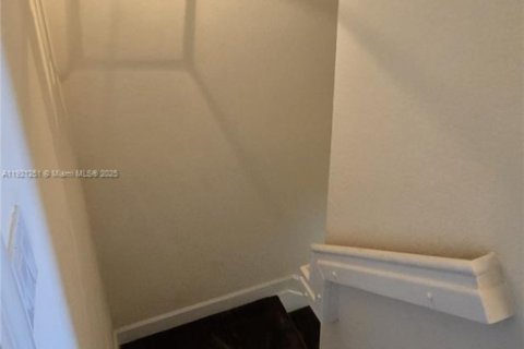 Townhouse in Homestead, Florida 2 bedrooms, 99.31 sq.m. № 1974239 - photo 16