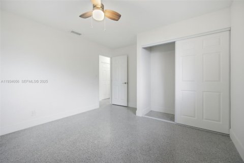 Casa en venta en Fort Lauderdale, Florida, 3 dormitorios, 109.25 m2 № 1992325 - foto 12