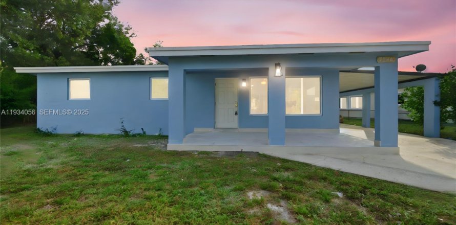 Casa en Fort Lauderdale, Florida 3 dormitorios, 109.25 m2 № 1992325