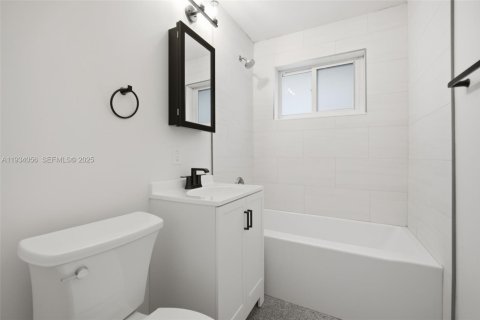 Casa en venta en Fort Lauderdale, Florida, 3 dormitorios, 109.25 m2 № 1992325 - foto 17