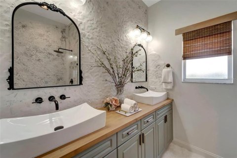Casa en venta en Port Charlotte, Florida, 4 dormitorios, 323.86 m2 № 1856001 - foto 30