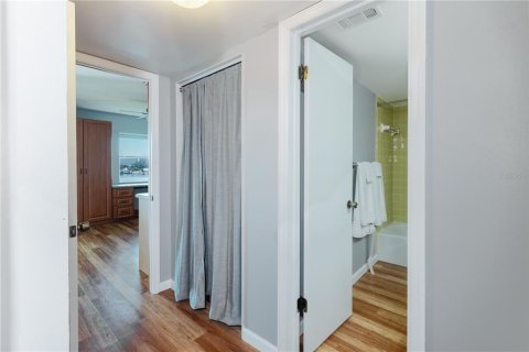 Copropriété à vendre à Saint Pete Beach, Floride: 2 chambres, 126.81 m2 № 2342337 - photo 25