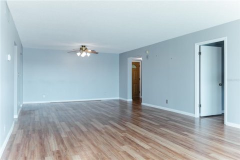 Copropriété à vendre à Saint Pete Beach, Floride: 2 chambres, 126.81 m2 № 2342337 - photo 6