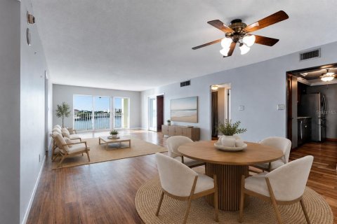 Copropriété à vendre à Saint Pete Beach, Floride: 2 chambres, 126.81 m2 № 2342337 - photo 8
