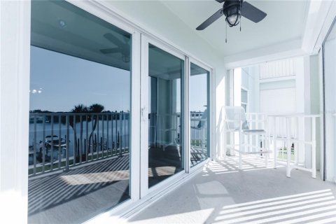 Copropriété à vendre à Saint Pete Beach, Floride: 2 chambres, 126.81 m2 № 2342337 - photo 3