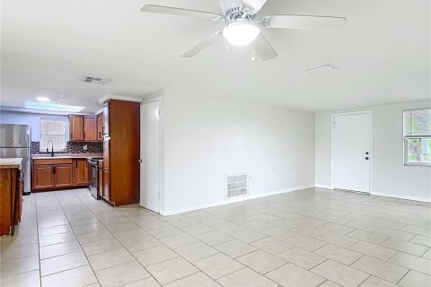 House in Port Richey, Florida 2 bedrooms, 108.88 sq.m. № 1825269 - photo 9