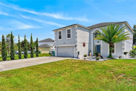 House in Eustis, Florida 4 bedrooms, 259.01 sq.m. № 2216546 - photo 2