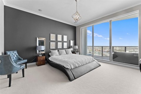 Condominio en alquiler en Tampa, Florida, 3 dormitorios, 258.83 m2 № 1874081 - foto 17