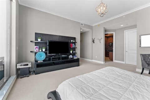 Condominio en alquiler en Tampa, Florida, 3 dormitorios, 258.83 m2 № 1874081 - foto 18