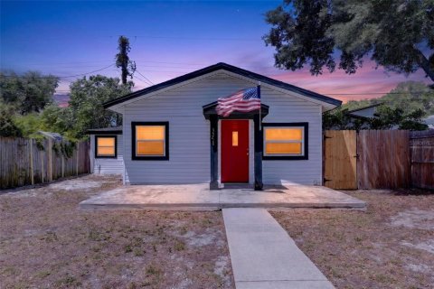 Villa ou maison à Saint Petersburg, Floride 3 chambres, 90.67 m2 № 2092522