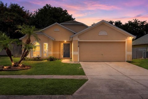 Casa en Tavares, Florida 3 dormitorios, 149.29 m2 № 2151171